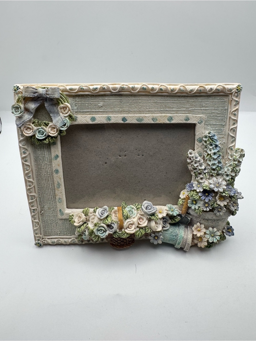 Gardening Themed Picture Frame Fits 4.5x3” Photo Flower Pots Garden Tools Seeds